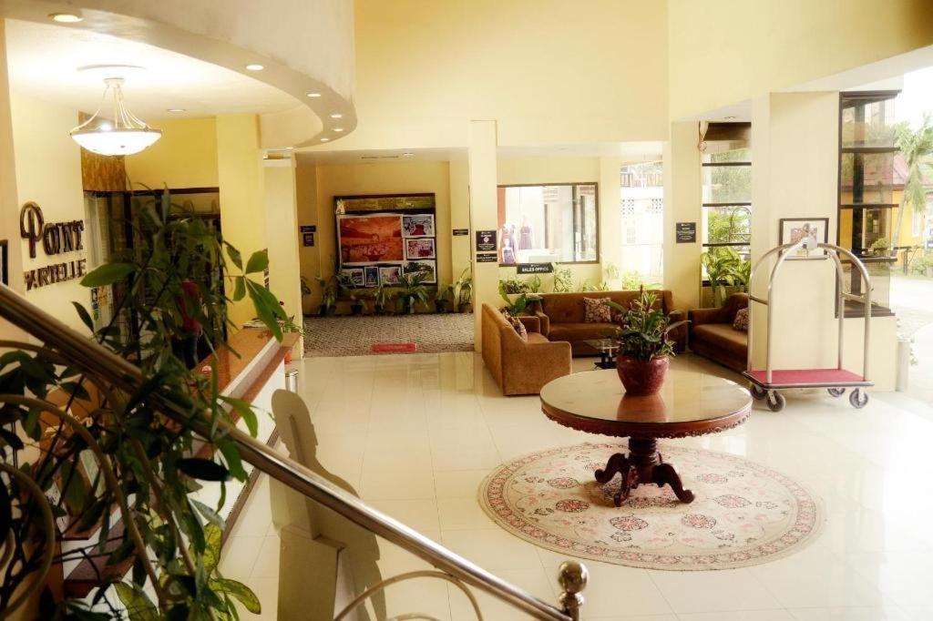 Sunny Point Hotel Davao Exterior photo